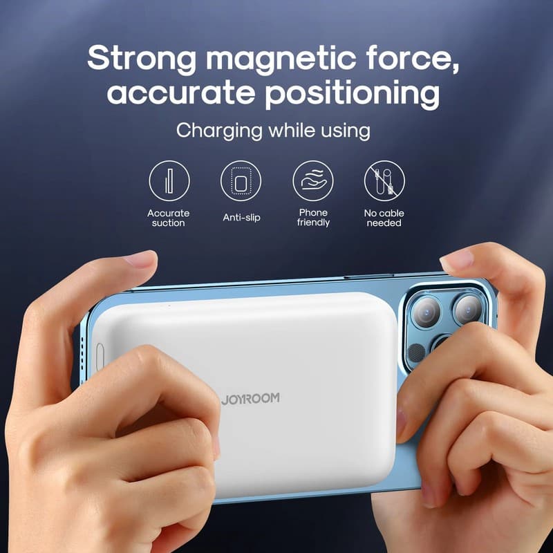 JOYROOM JR W020 Magnetic Wired + Wireless 2-In-1 Design Wireless Power Bank 10000MAH view 4