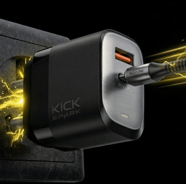 Kick Spark AeroDash 30W PD Charger view 4