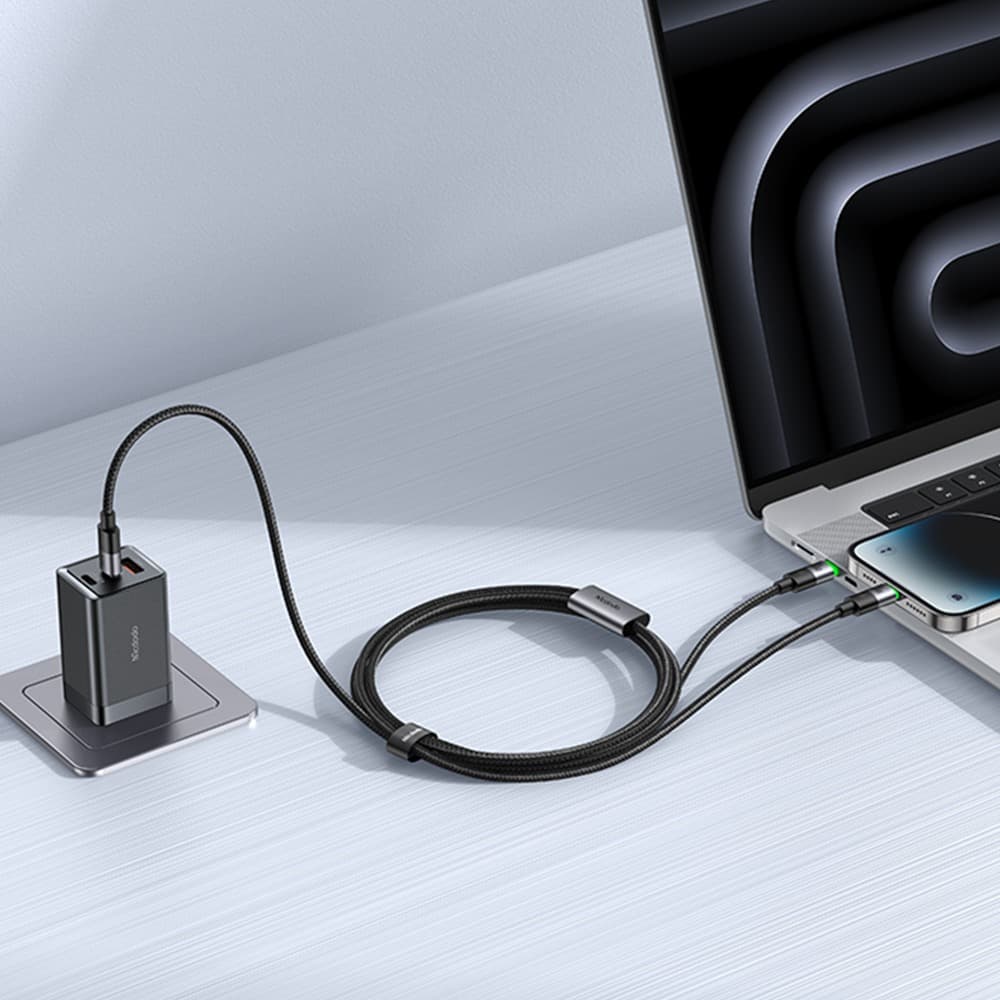MCDODO CA6700 2 In 1 USB-C To USB-C + Lightning 100W Cable With LED 1.5M view 4