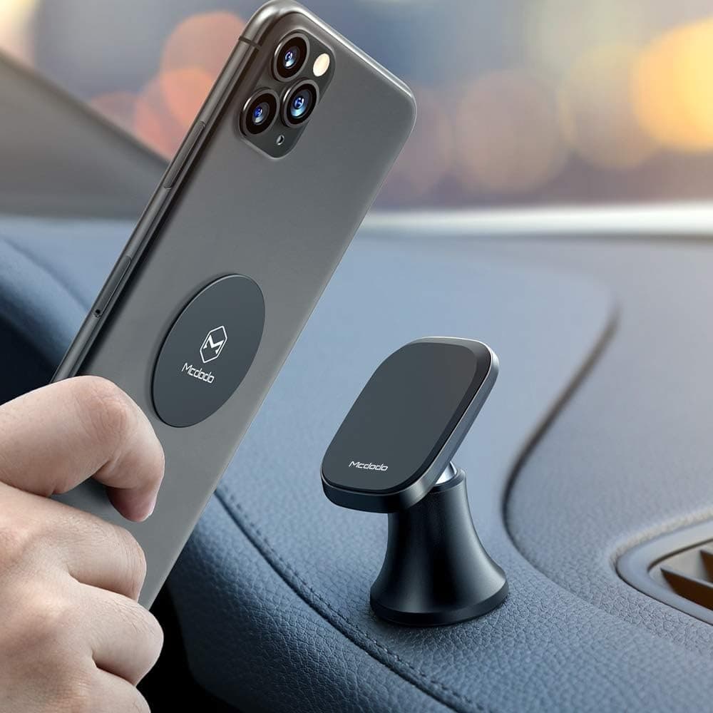 Mcdodo CM8490 Phoenix Series Magnetic Car Phone Holder view 3