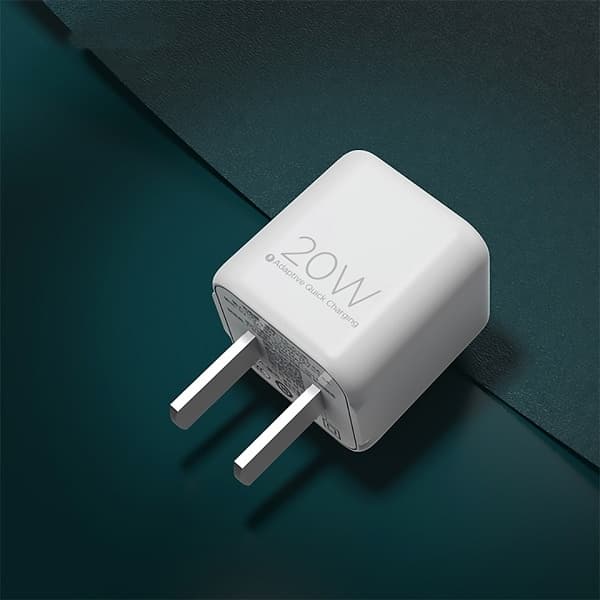 Pisen KPD201 20W PD Fast Charging Wall Adapter view 3