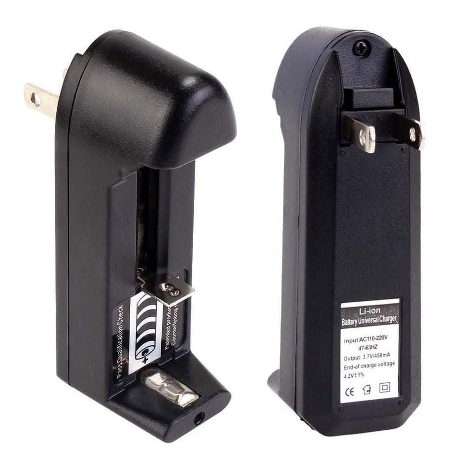 Universal Single Slot Li Ion Battery Charger For 18650 view 4