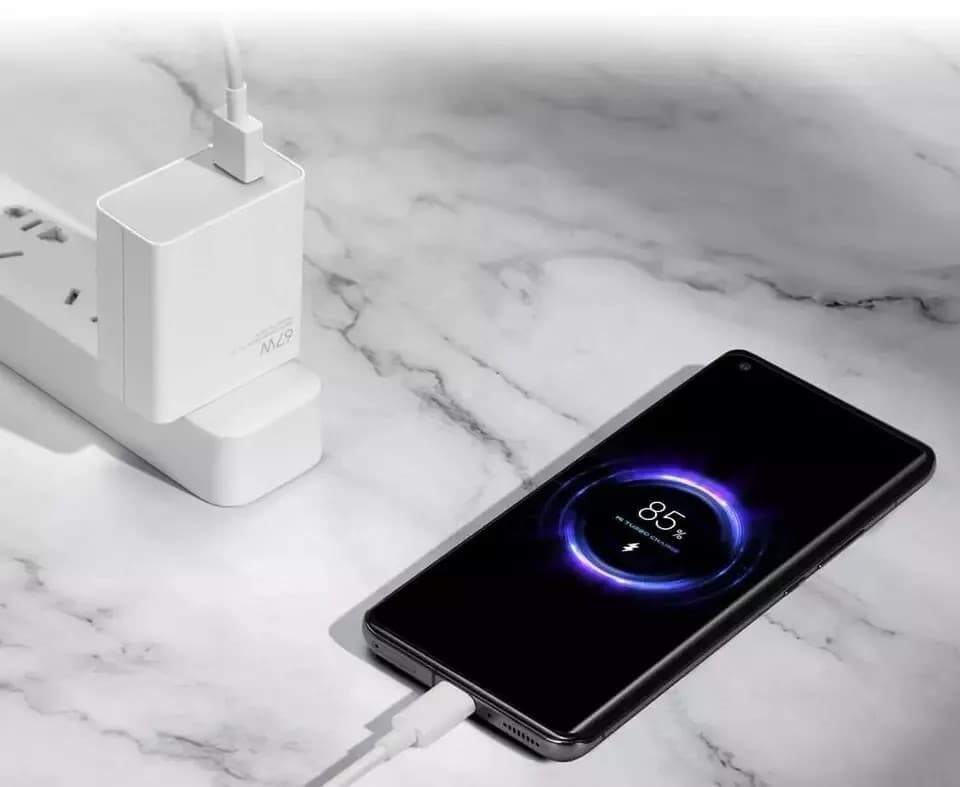 Xiaomi Mi 67 Watt Fast Charger Set With Cable view 3