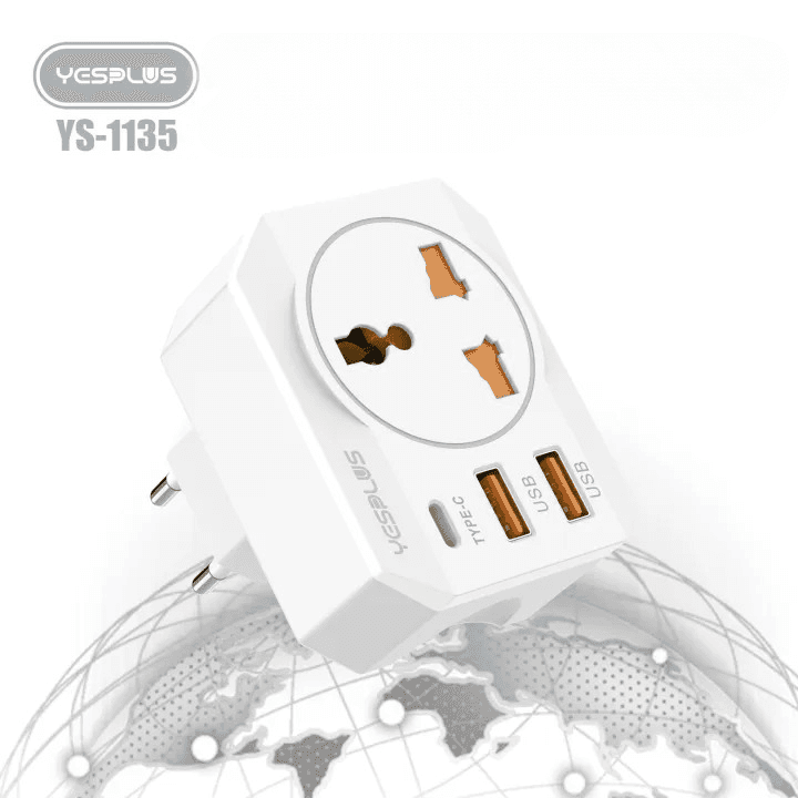 Yesplus YS1135 Universal Power Adapter 2 USB + 1 Type-C Power Socket view 1