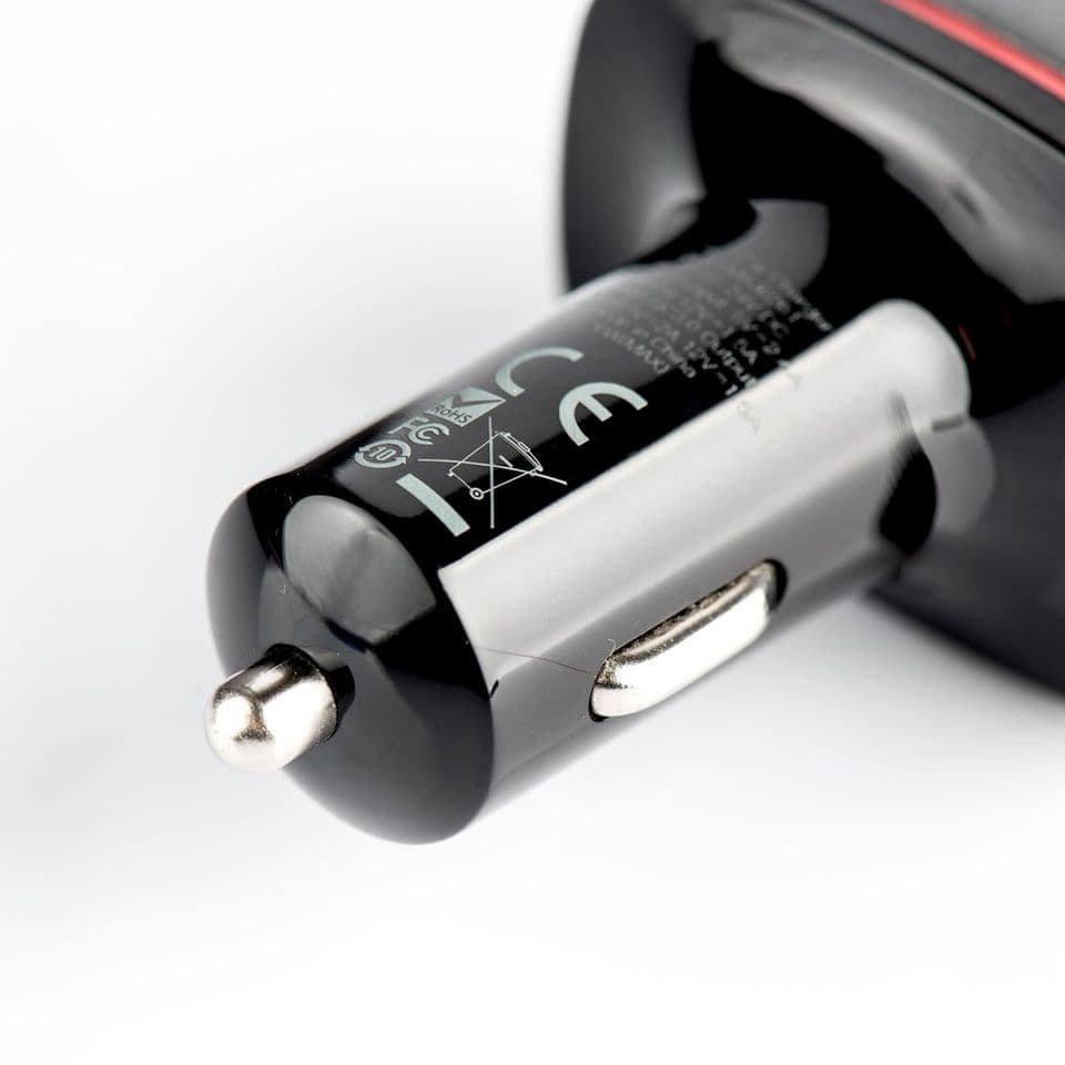 Budi 18W 2 USB 1 PD Ports Car Charger — image 2