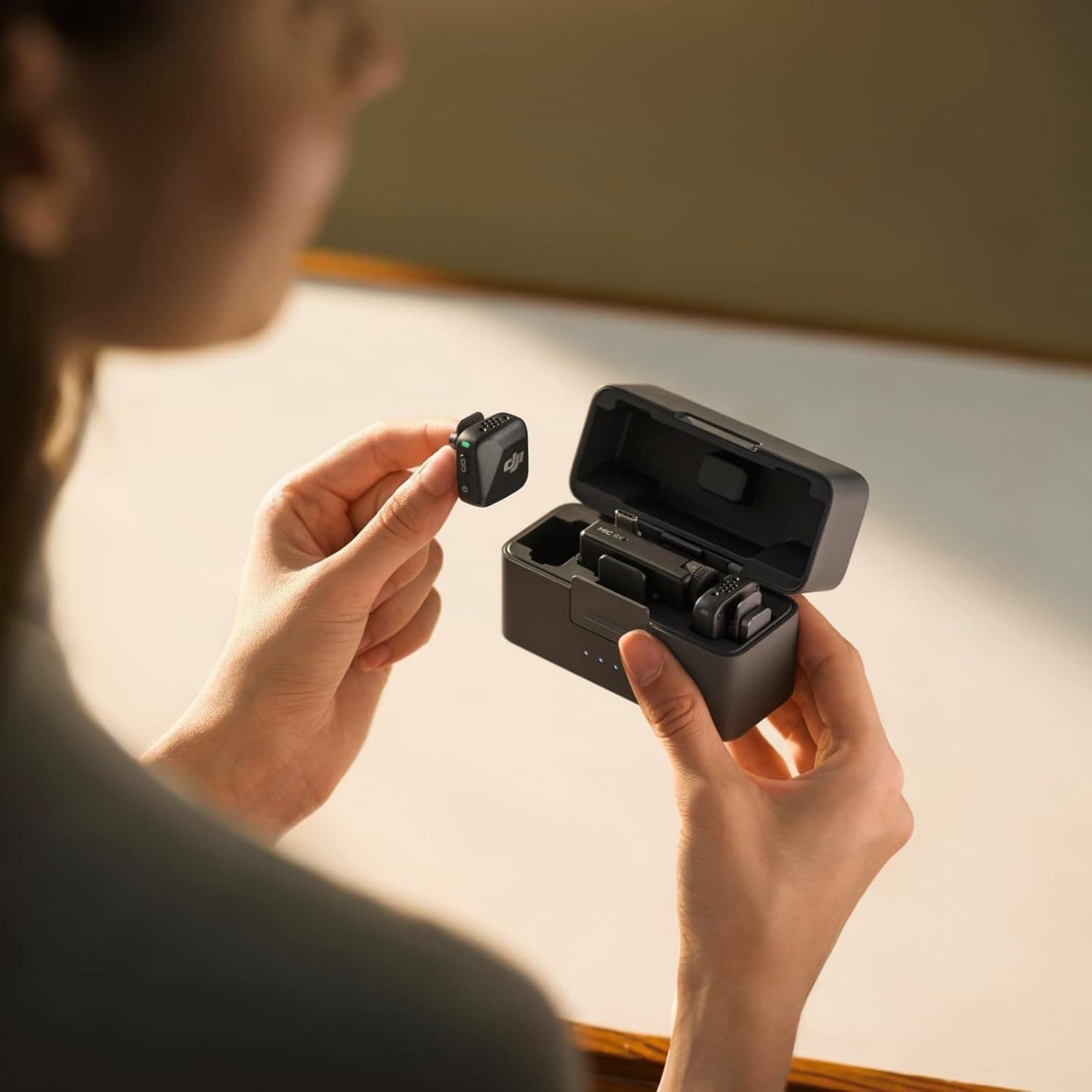 DJI Mic Mini Wireless Microphone System (2 Transmitters + 1 Receiver + Charging Case) — image 5
