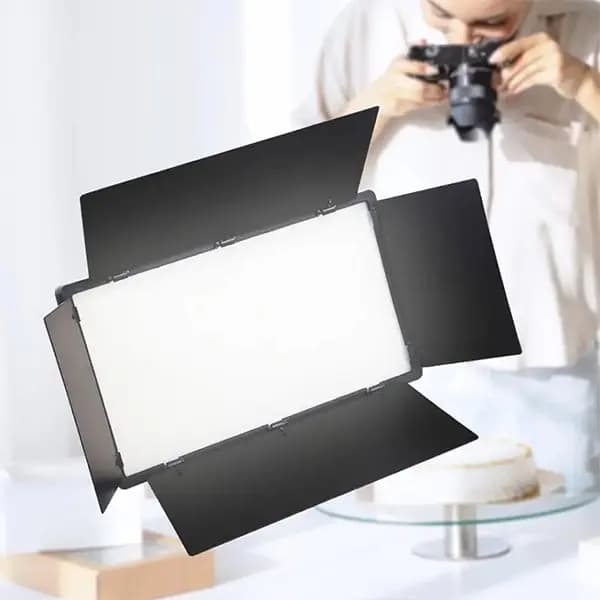 LED U680 40W Portable LED Panel Photography Light — image 2